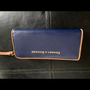 Dooney and Bourke Navy blue and brown zipper wallet